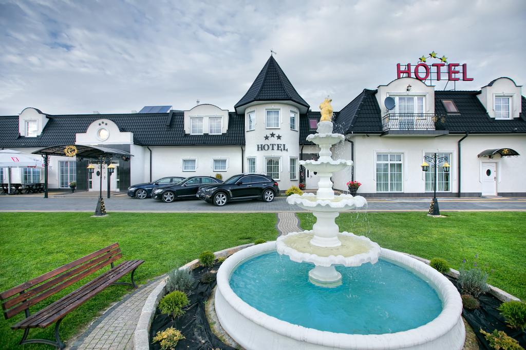 Hotel Campari Góra Motyczna Exteriér fotografie